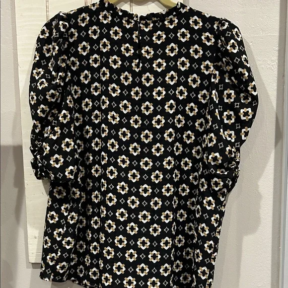 LOFT Black and Cream Blouse - Picture 4 of 4